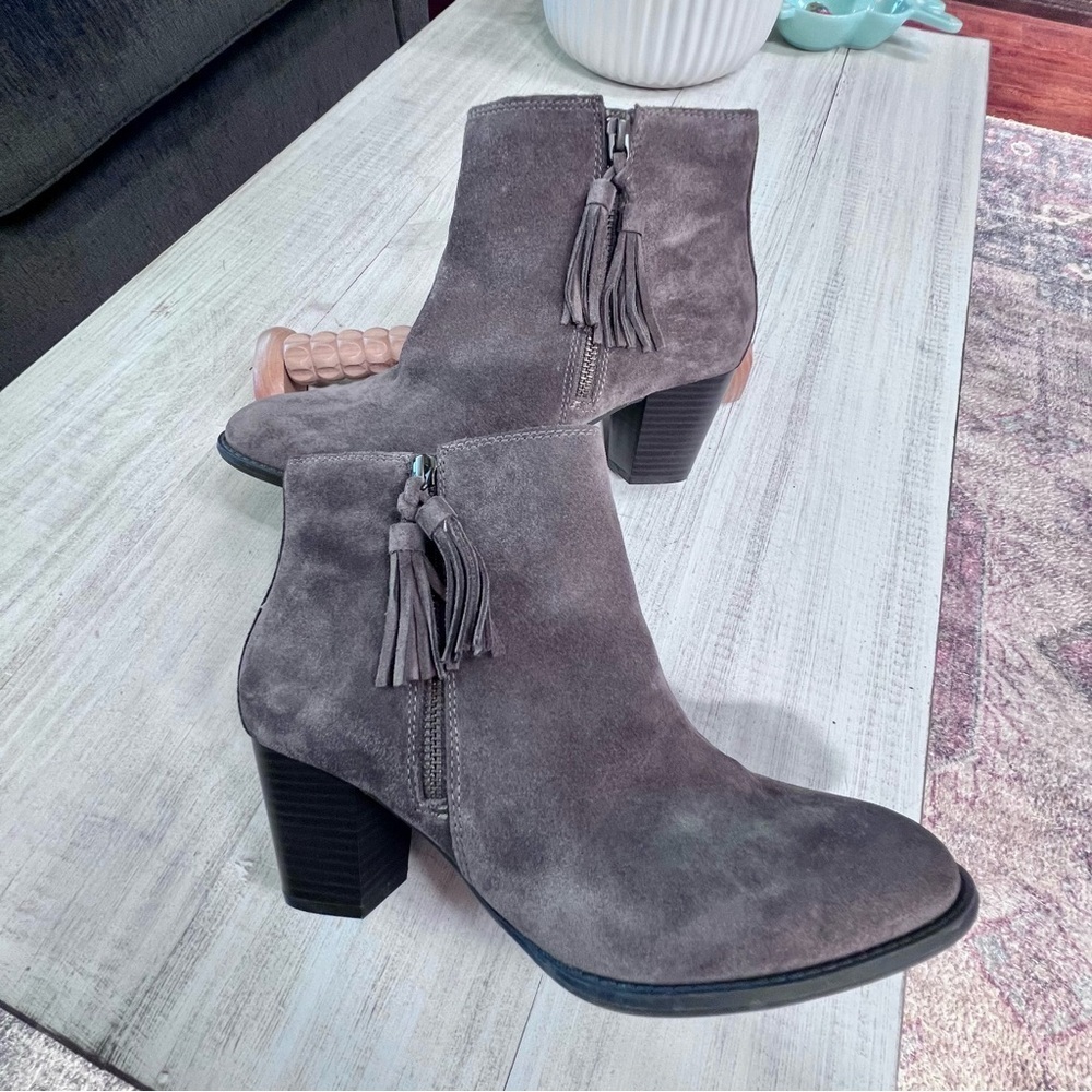 Vionic Madeline Weather Resistant Booties Suede Leather Tassel Taupe Women’s 9.5 - Picture 4 of 11